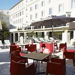 The Building 4*