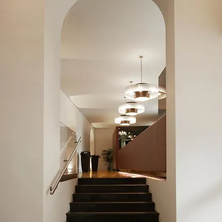 ザ ビルディング ホテル