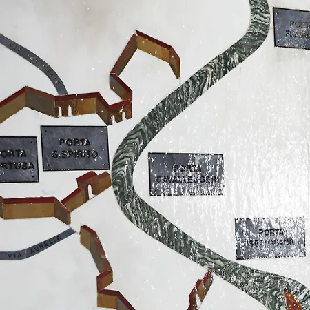 ホテル ザ ビルディング ローマ