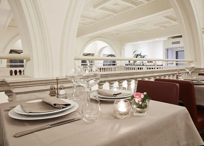 The Building Hotell 4*