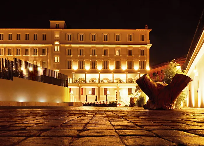 The Building Otel 4*